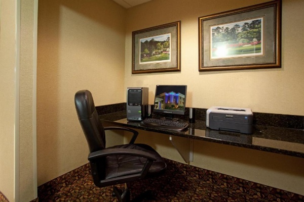 Holiday Inn Express Hotel & Suites Columbia-I-20 at Clemson Road image 23