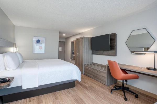 Holiday Inn Express Hotel & Suites Columbia-I-20 at Clemson Road image 29